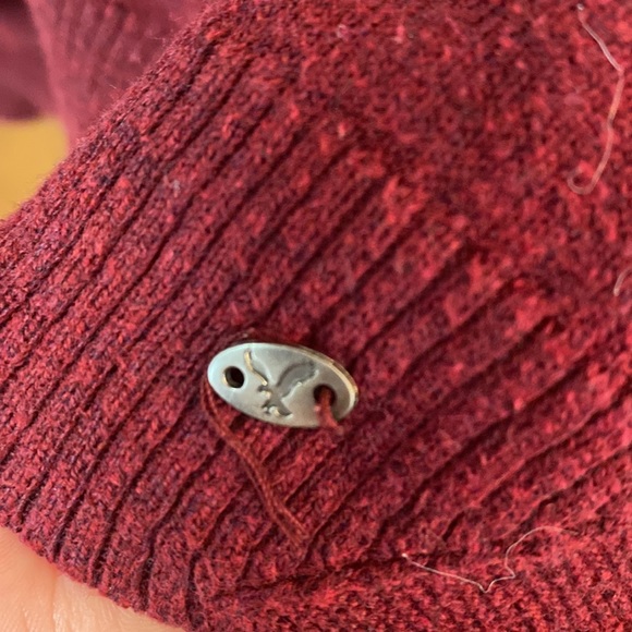 American Eagle Maroon Sweater Sz M - Picture 4 of 4
